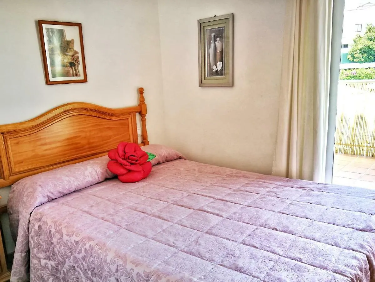 Villa Carabeo Playa Nerja 0*,